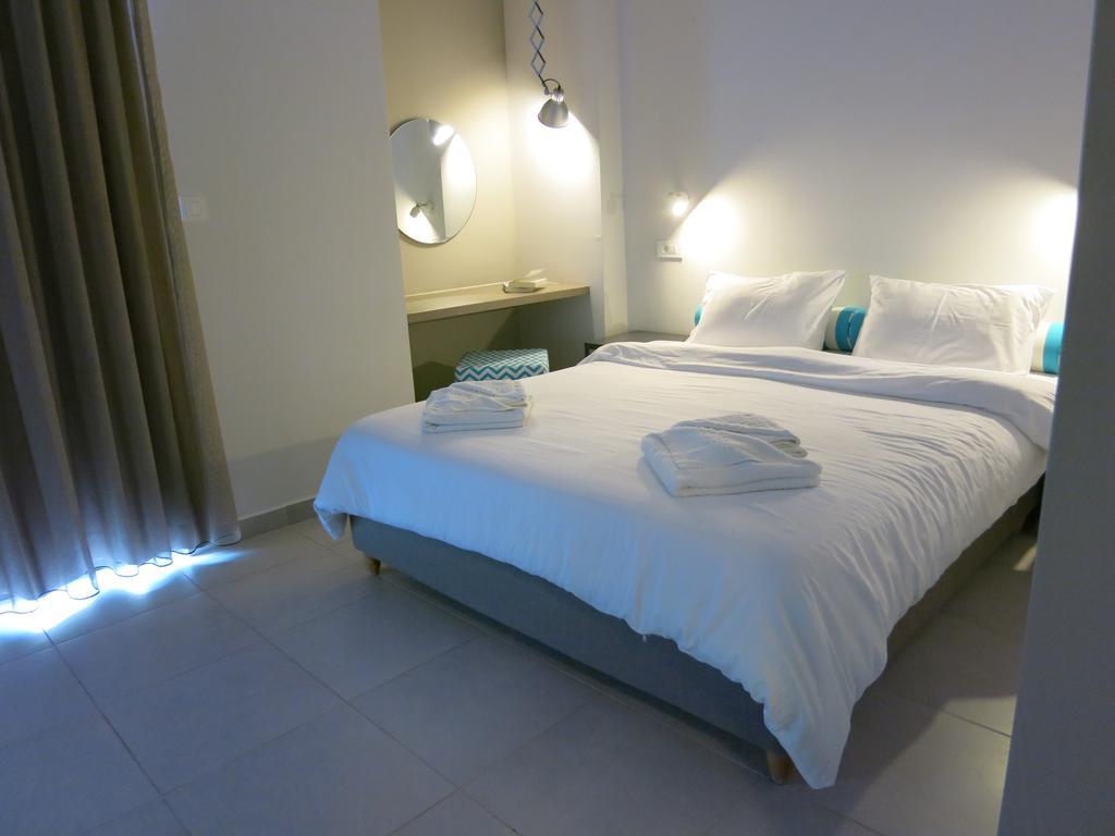 Amaryllis Aparthotel Platanés Стая снимка