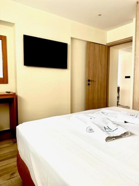 Amaryllis Aparthotel Platanés Екстериор снимка