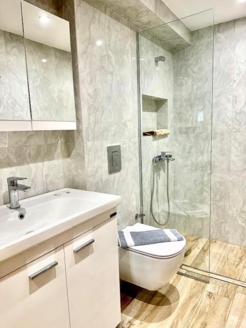 Amaryllis Aparthotel Platanés Екстериор снимка