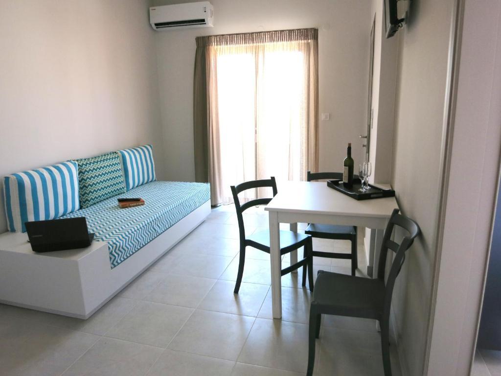 Amaryllis Aparthotel Platanés Стая снимка