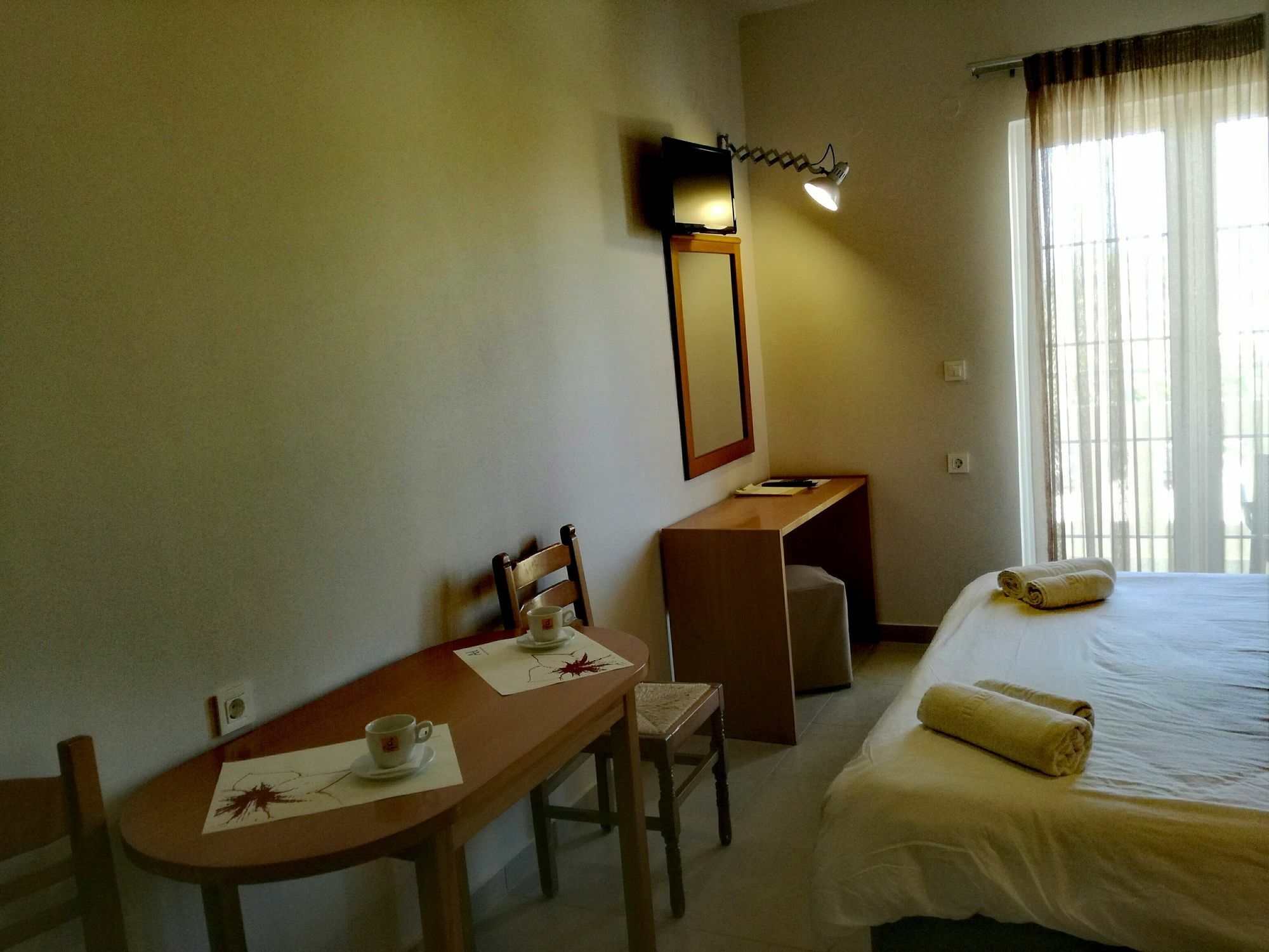 Amaryllis Aparthotel Platanés Екстериор снимка